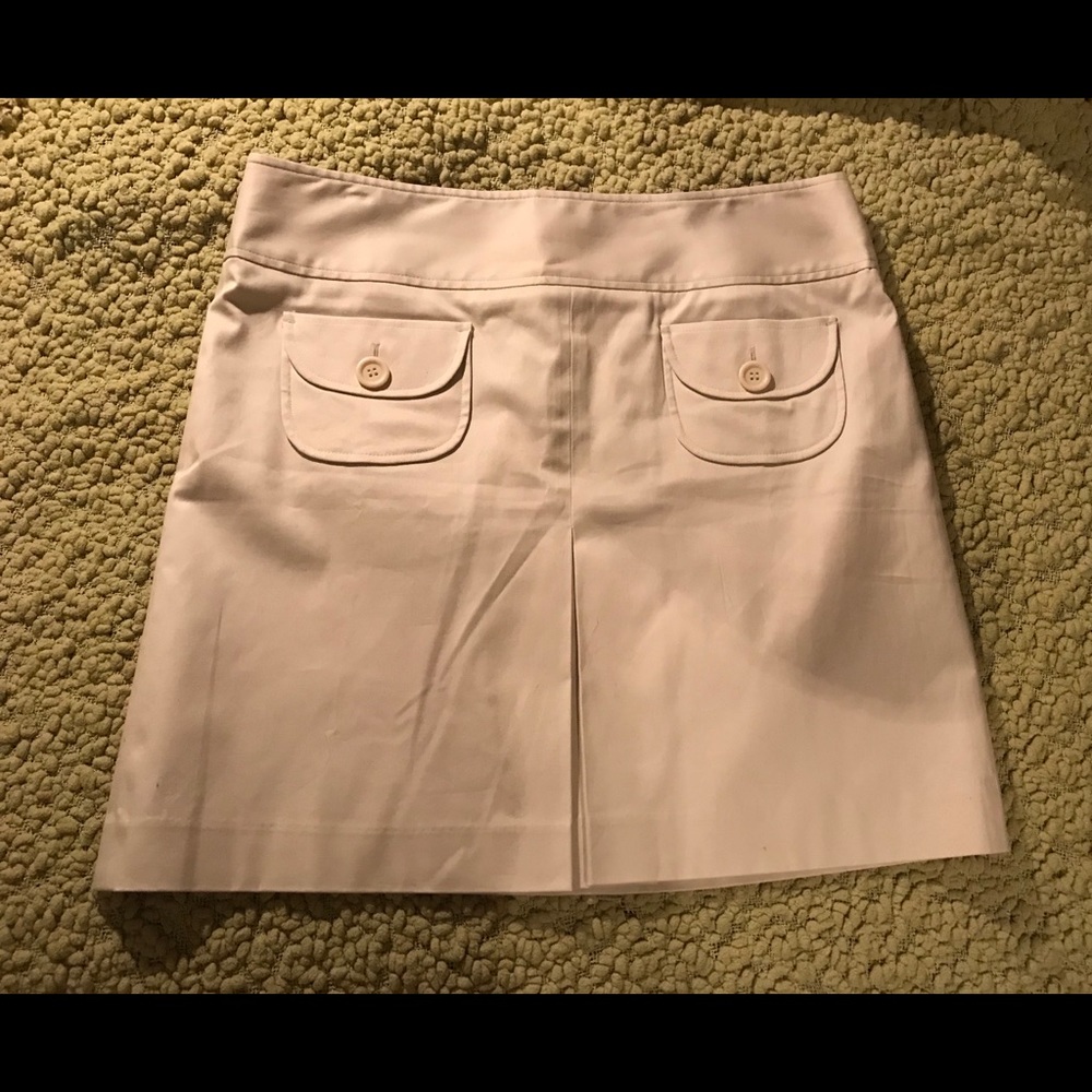 AT Loft white khaki skirt
